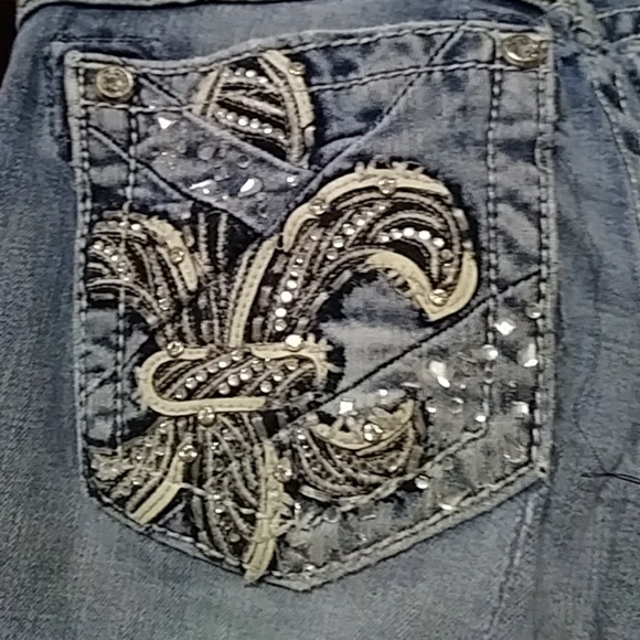 Cute Jeans - Picture 2 of 3